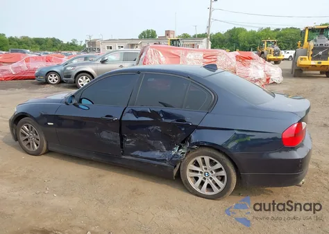 2007 BMW 328 I z USA, uszkodzony, nr VIN WBAVA33597PV66894